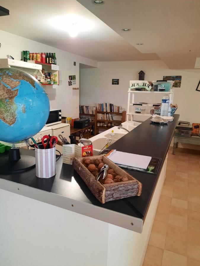 Les Coteaux De Planeze, Chambre Pour 2, 3 Ou Famille Nombreuse 2 Adultes 5 Enfants Et Jeunes Belmont-Bretenoux Eksteriør bilde